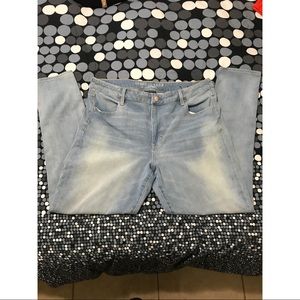 AEO Light blue jeans( plus size )